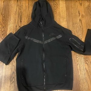 Nike Tech Big Boys Large